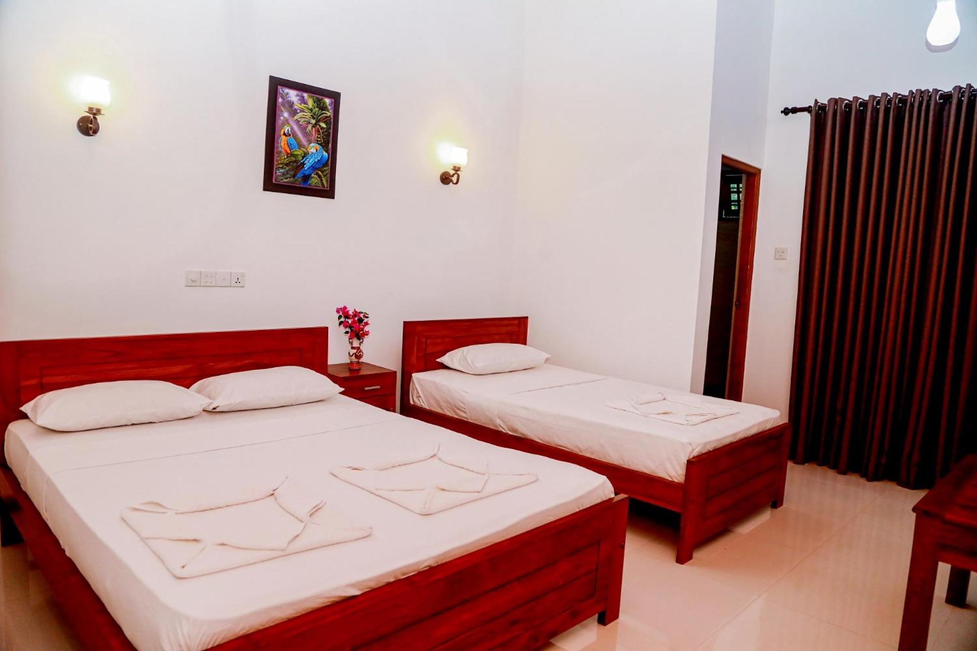 Yala Safari Green Home Stay Tissamaharama Extérieur photo