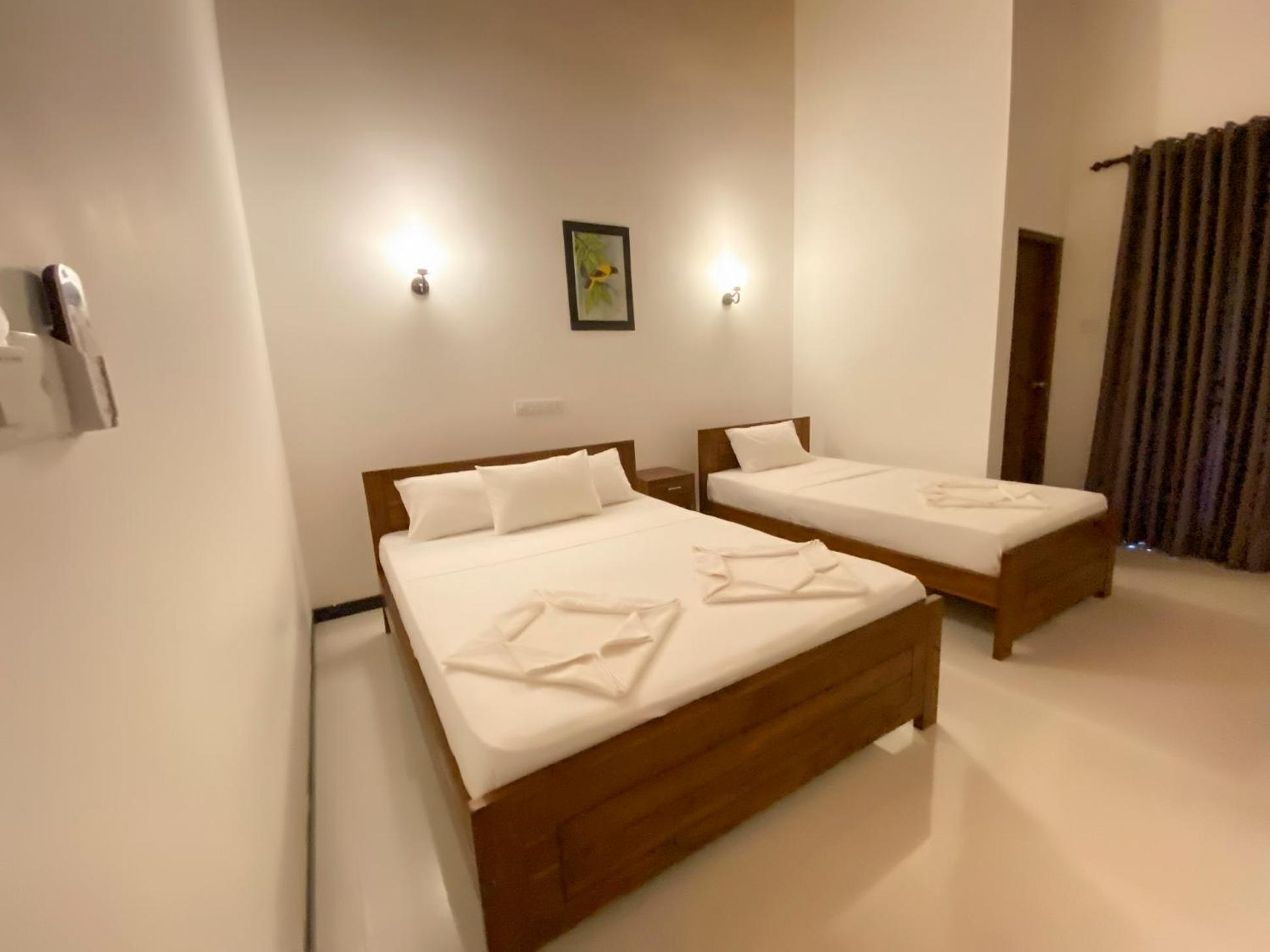 Yala Safari Green Home Stay Tissamaharama Extérieur photo