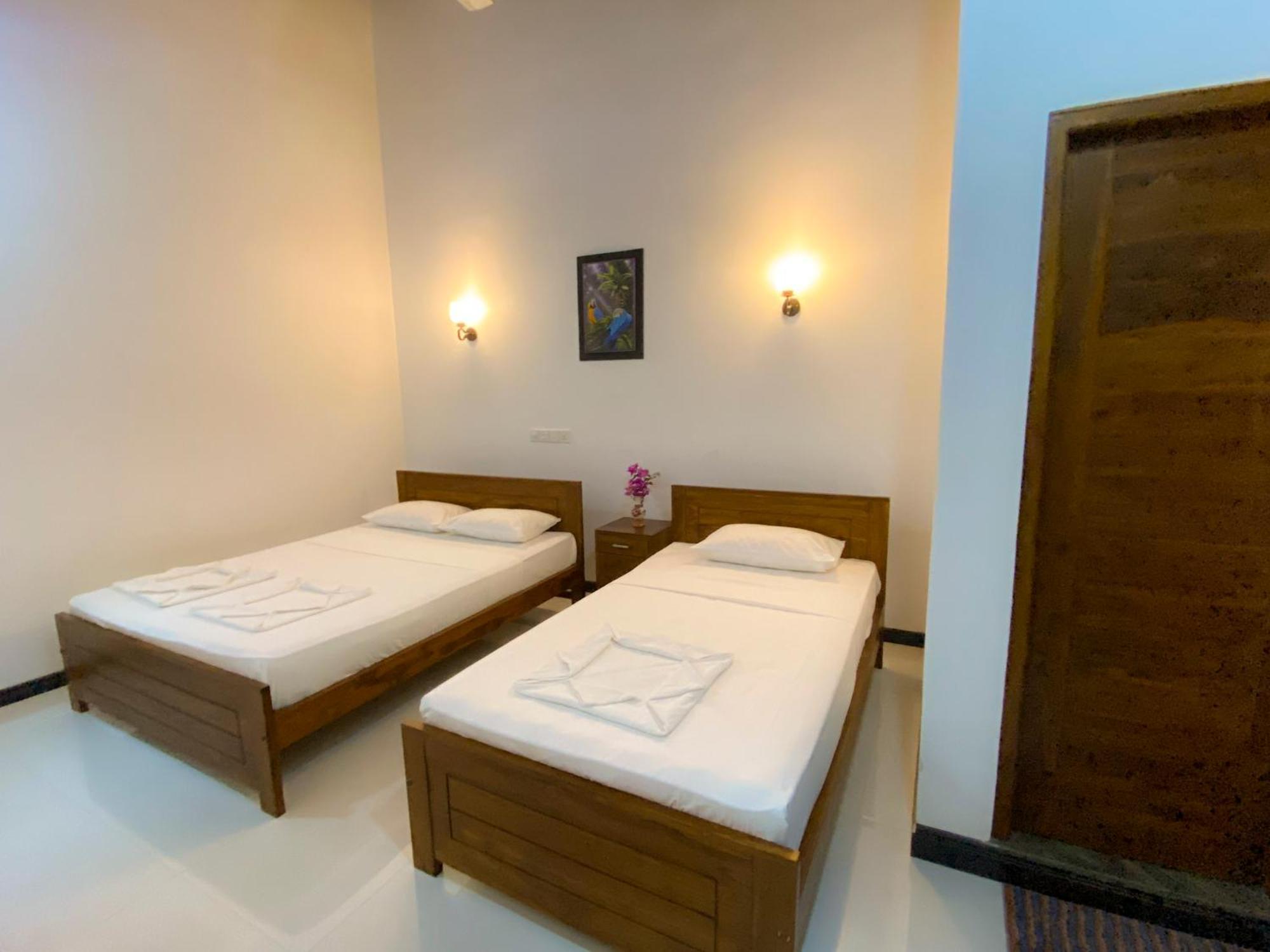 Yala Safari Green Home Stay Tissamaharama Extérieur photo